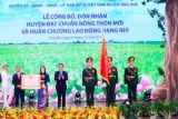 Huyện Ứng Hòa công bố đạt chuẩn nông thôn mới và đón Huân chương Lao động hạng Nhì