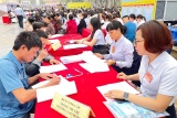 Gần 2.300 chỉ tiêu tuyển dụng, tuyển sinh tại phiên giao dịch việc làm thị xã Sơn Tây, Hà Nội
