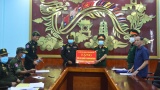 Bộ Chỉ huy quân sự tỉnh Đồng Nai trao tặng trang thiết bị vật tư y tế hỗ trợ quân đội Campuchia
