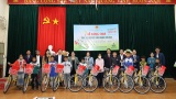 Chương trình “Tết cho trẻ em nghèo” trao tặng hơn 100 triệu đồng cho trẻ em nghèo hiếu học xã Thanh Ngọc (Nghệ An)
