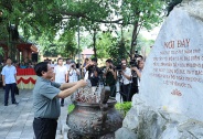 Thủ tướng Phạm Minh Chính dâng hương nơi khởi phát ngày Thương binh – Liệt sĩ