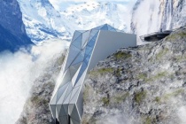 Khách sạn cheo leo trên vách núi cao nhất châu Âu