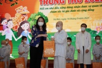 Phó Chủ tịch nước Võ Thị Ánh Xuân thăm, tặng quà bệnh nhi nhân dịp Tết Trung thu