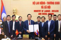Vietnam, Laos sign agreement on labour and social welfare