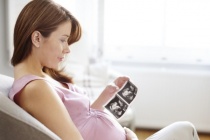 ILO: 30% phụ nữ trong độ tuổi sinh đẻ không được hưởng đầy đủ chế độ thai sản