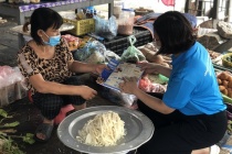 Quận Long Biên: Người dân được hỗ trợ 100% tiền đóng theo mức chuẩn hộ nghèo khu vực nông thôn khi tham gia BHXH tự nguyện