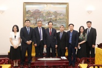 Minister Dao Ngoc Dung receives General Director of Pou Chen Group Vietnam