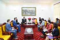 Thứ trưởng Nguyễn Thị Hà tiếp Giám đốc điều hành Tổ chức Care for Children