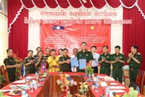 Đoàn công tác đặc biệt tỉnh Thừa Thiên Huế Hội đàm với tỉnh Se Kong, Lào