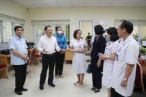 Thứ trưởng Lê Văn Thanh: Tạo môi trường làm việc an toàn cho người lao động trong ngành y tế