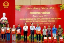 Phó Thủ tướng Lê Minh Khái thăm hỏi, chúc tết Mẹ Việt Nam anh hùng và các gia đình chính sách tỉnh An Giang