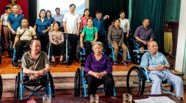 Trợ giúp người khuyết tật và trẻ mồ côi ở Tuyên Quang