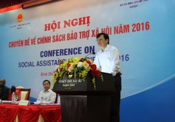 Binh Dinh province: The conference about social protection policies in 2016