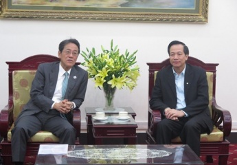 Minister Dao Ngoc Dung welcomed Ambassador of Japan in Vietnam