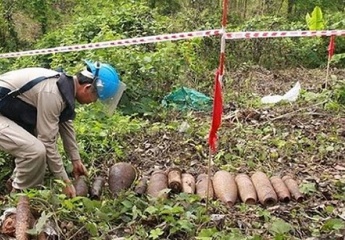 Kon Tum: Việc khắc phục hậu quả bom mìn sau chiến tranh vẫn còn rất nặng nề