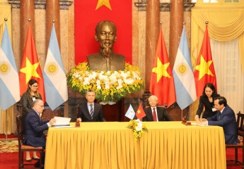 Việt Nam và Argentina ký kết hợp tác xác định hài cốt liệt sĩ Việt Nam