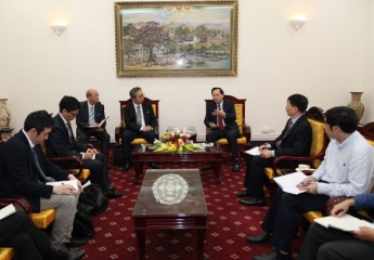 Minister Dao Ngoc Dung receives New Japanese Ambassador to Vietnam