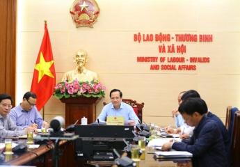 Minister Dao Ngoc Dung: 'Around 70-75% of businesses and employees have returned to work'