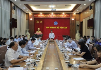 BHXH Việt Nam triển khai nhiều giải pháp cung ứng đầy đủ thuốc, VTYT  cho KCB BHYT