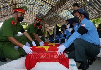 Soldiers’ remains laid to rest in Kien Giang province