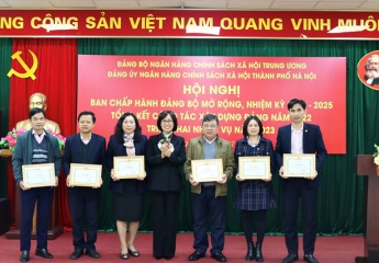 Đảng bộ NHCSXH Hà Nội luôn gương mẫu đi đầu trong triển khai thực hiện nhiệm vụ tín dụng chính sách  