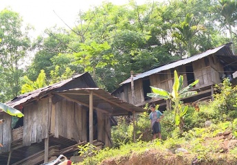 Kon Tum hỗ trợ xây dựng nhà mới, sửa chữa nhà ở cho 876 hộ nghèo