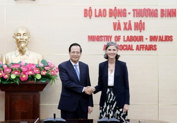 Bộ trưởng Đào Ngọc Dung: UNDP nghiên cứu hỗ trợ người khiếm thị Việt Nam thiết bị thông minh