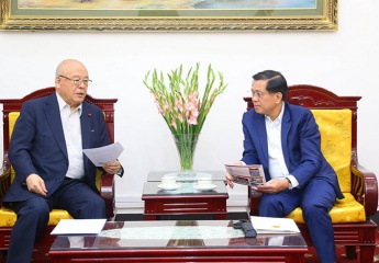 Thứ trưởng Nguyễn Bá Hoan tiếp Cố vấn đặc biệt Liên minh Nghị sỹ hữu nghị Nhật - Việt