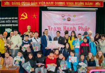 Trao tặng 120 suất quà cho trẻ em Làng Hữu Nghị Việt Nam