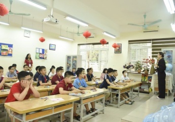 Gần 1.300 học sinh tiểu học Hà Nội tham gia Cuộc thi Olympic tiếng Anh