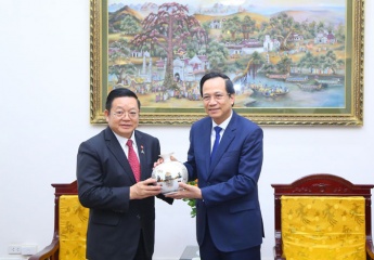 Minister Dao Ngoc Dung received the ASEAN’s General Secretary
