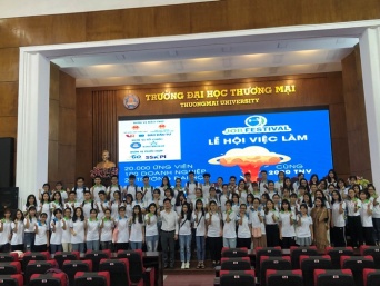 Hơn 2000 tình nguyện viên sẵn sàng phục vụ Lễ hội việc làm Job Festival