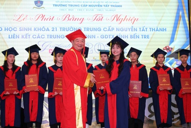 Tất cả học sinh tốt nghiệp đều được Trường Trung cấp Nguyễn Tất Thành kết nối việc làm